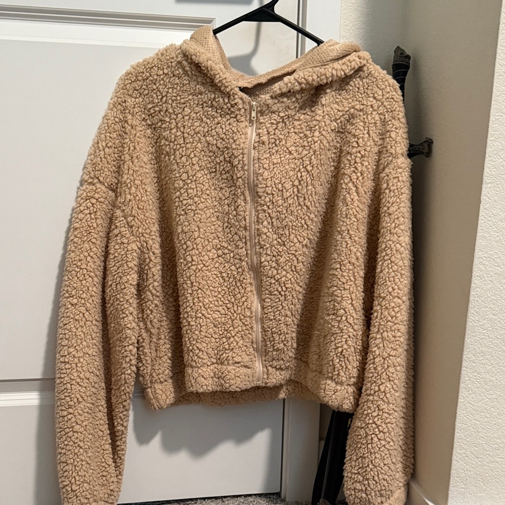 Tan Sherpa Jacket (NEW/never worn)